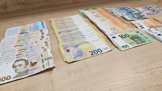 Nielegalny przewóz gotówki udaremniony na granicy w Medyce